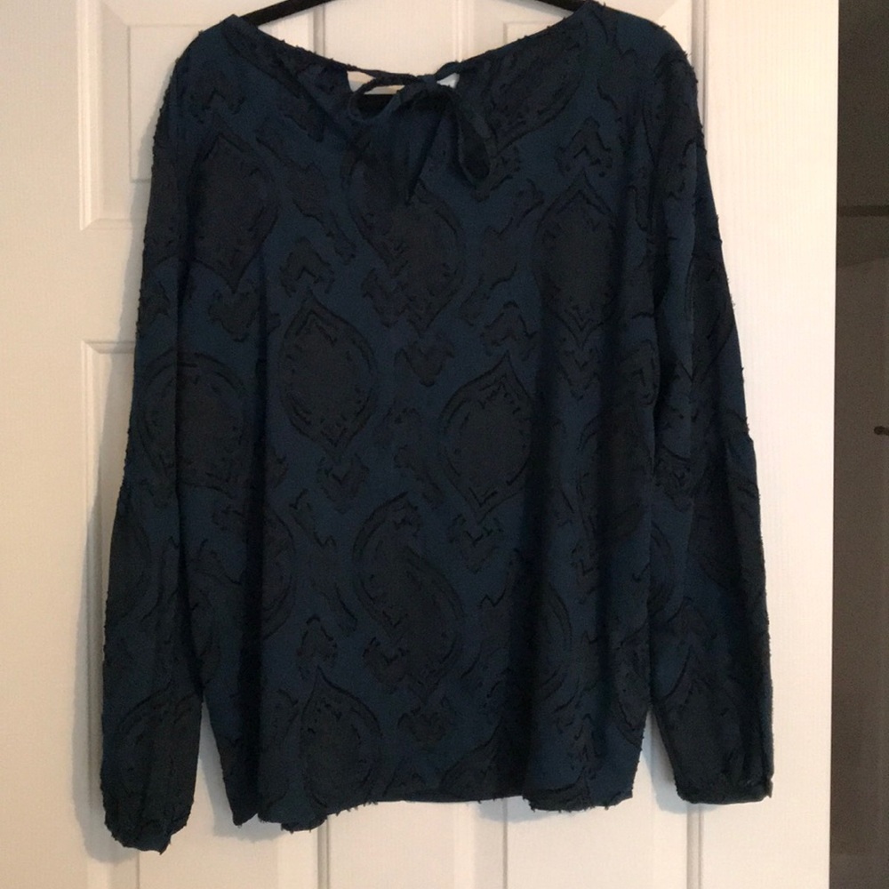 Loft Blouse - Picture 6 of 7